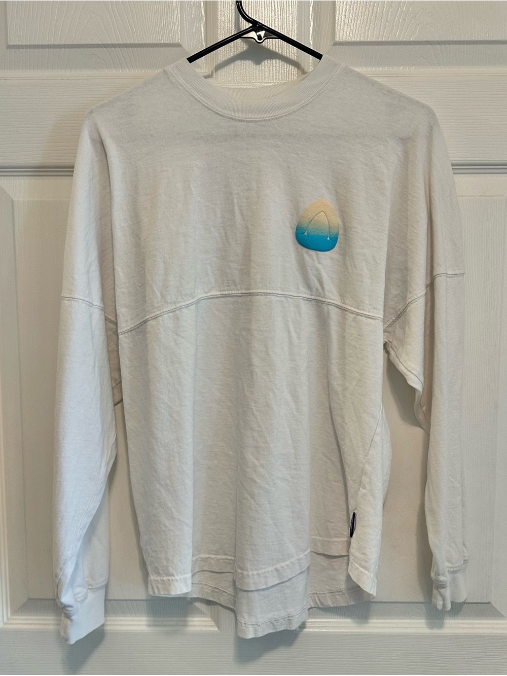 Men's Crewneck Long-Sleeve Sweater in White with Blue-Cream Gradient Accent